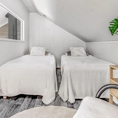 Tunturin Lumo By Interhome Рука